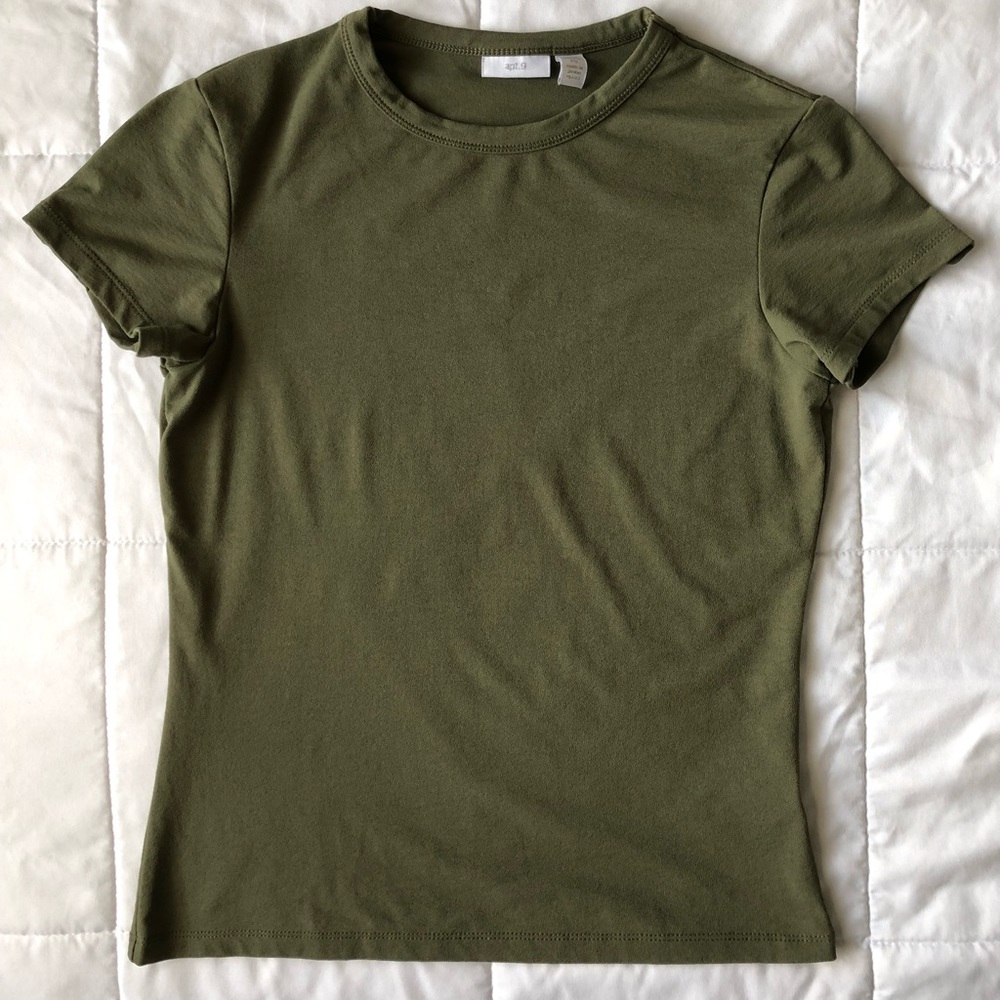 Apt. Petite tee